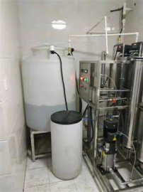 0.5吨反渗透设备安装完毕